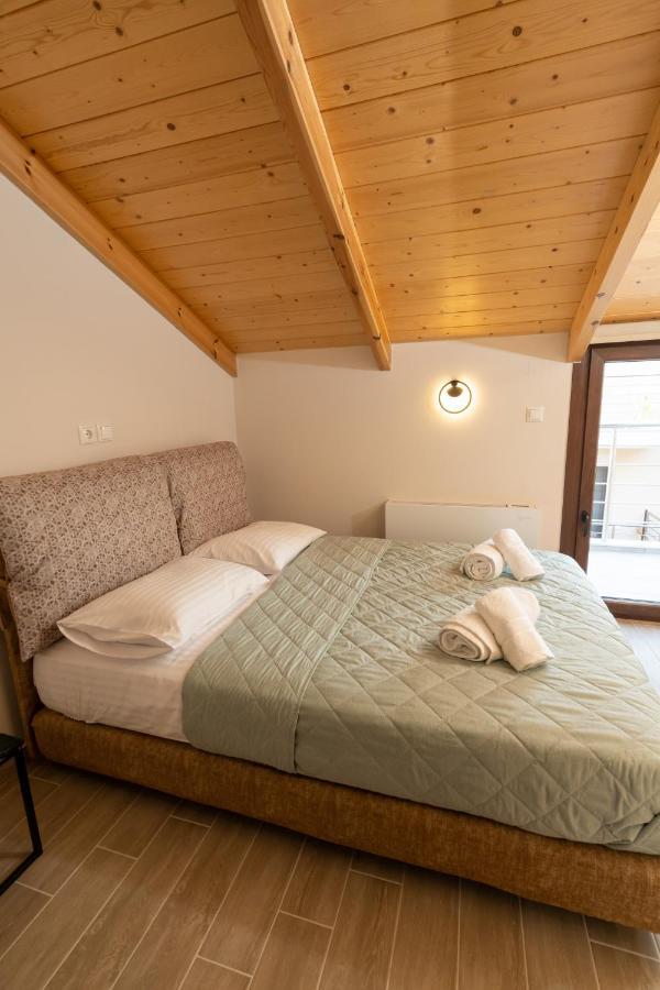 Comfy & Stylish Apt In Ioannina Apartment Exterior photo